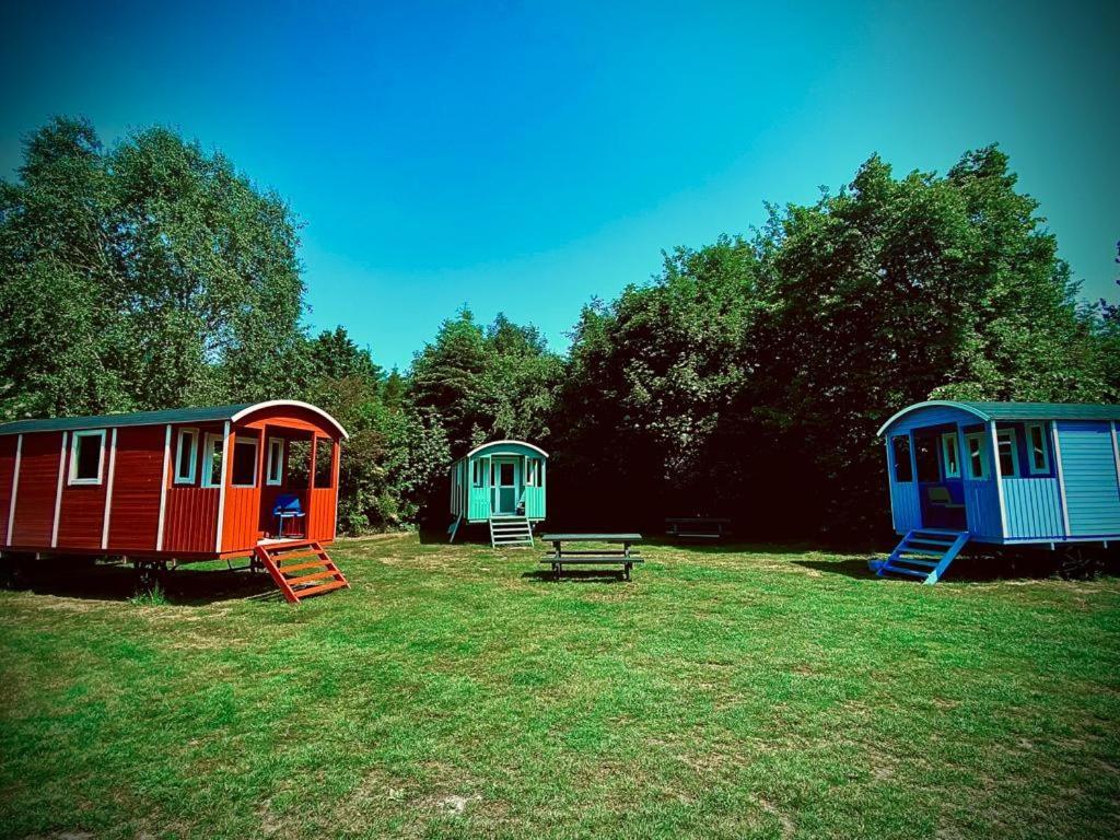 Pipowagens Bij Pannenkoekenrestaurant & Camping De Koppenjan 'Een Uniek Verblijf Met Kinderspeelboerderij' Jubbega-Schurega Eksteriør billede