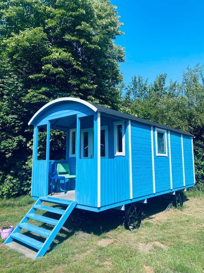 Pipowagens Bij Pannenkoekenrestaurant & Camping De Koppenjan 'Een Uniek Verblijf Met Kinderspeelboerderij' Jubbega-Schurega Eksteriør billede